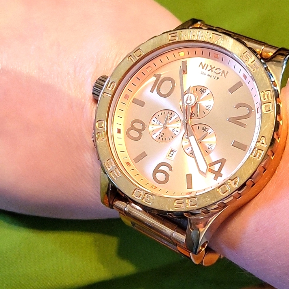Nixon 51-30 chrono rose gold